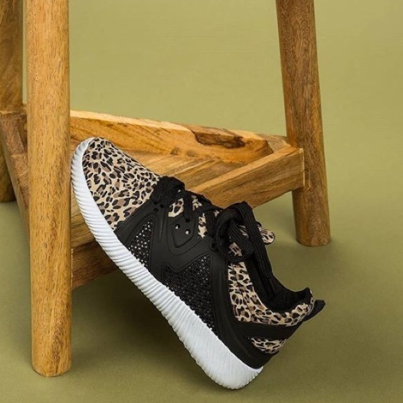 Camel Leopard Canvas Sneakers - Picture 5 of 5